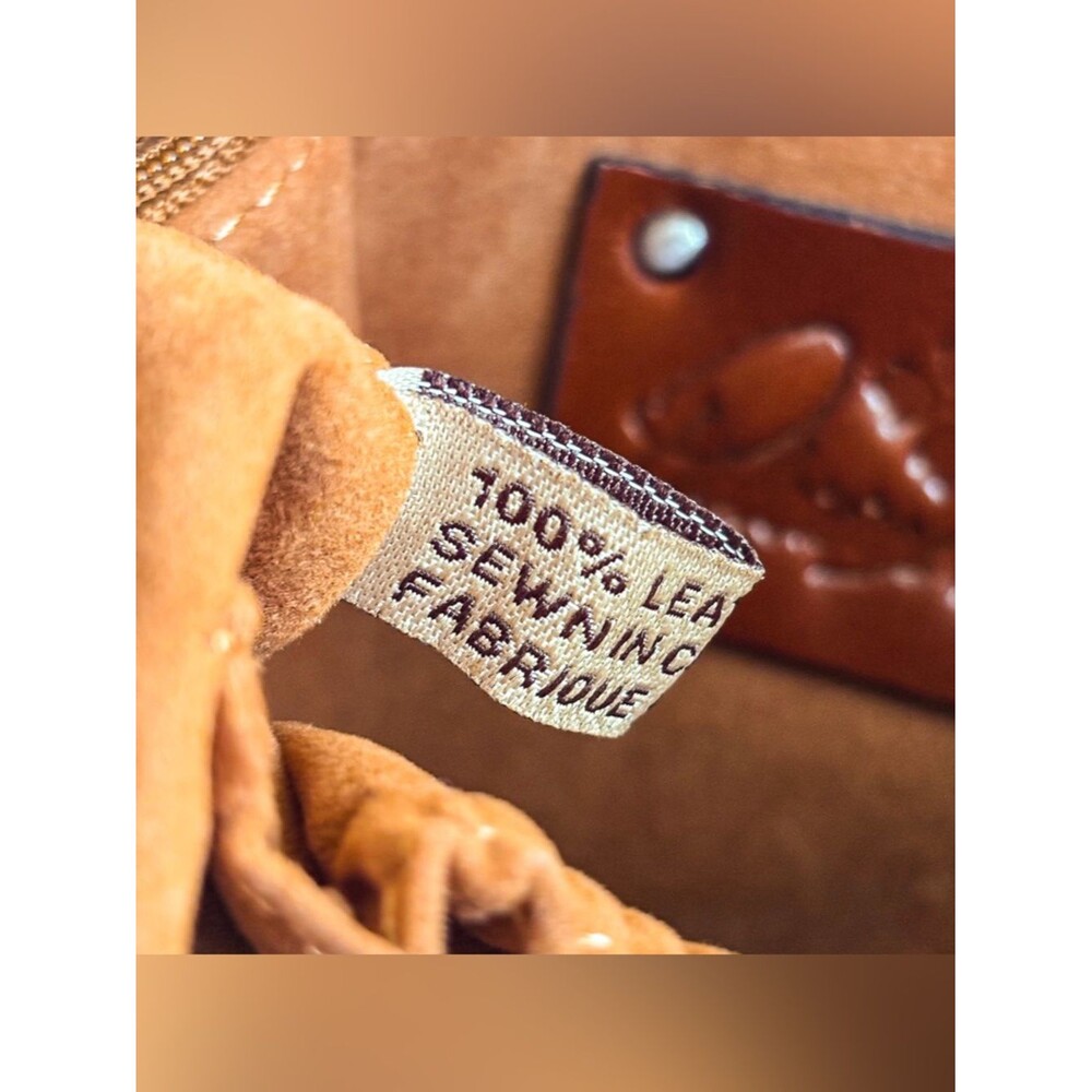 Patricia Nash woven leather wristlet. - Picture 13 of 16